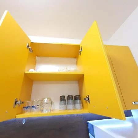 Comfortable Sunny Apartmentear To The -4per Appartement Primorsko