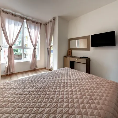 Appartement Comfortable Sunny Apartmentear To The -4per